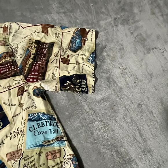 Dem Crazy Shirt Mens‎ Large Cream All Over Print Button Up Short Sleeves Casual - Picture 3 of 9